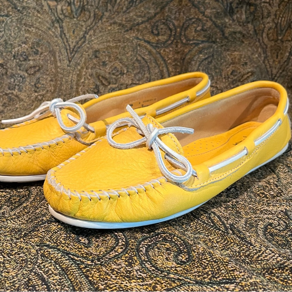 Minnetonka Yellow Leather Moccasin Loafers with White Laces